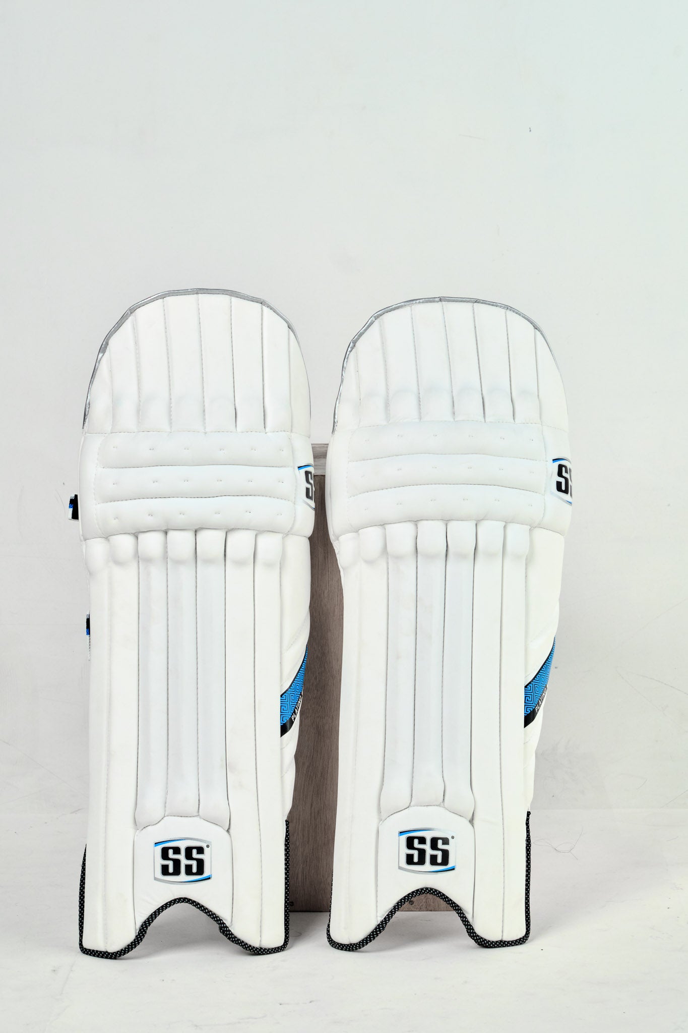 SS Platino Batting Legguard Mens